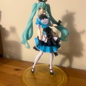 Hatsune Miku Alice Version anime figure